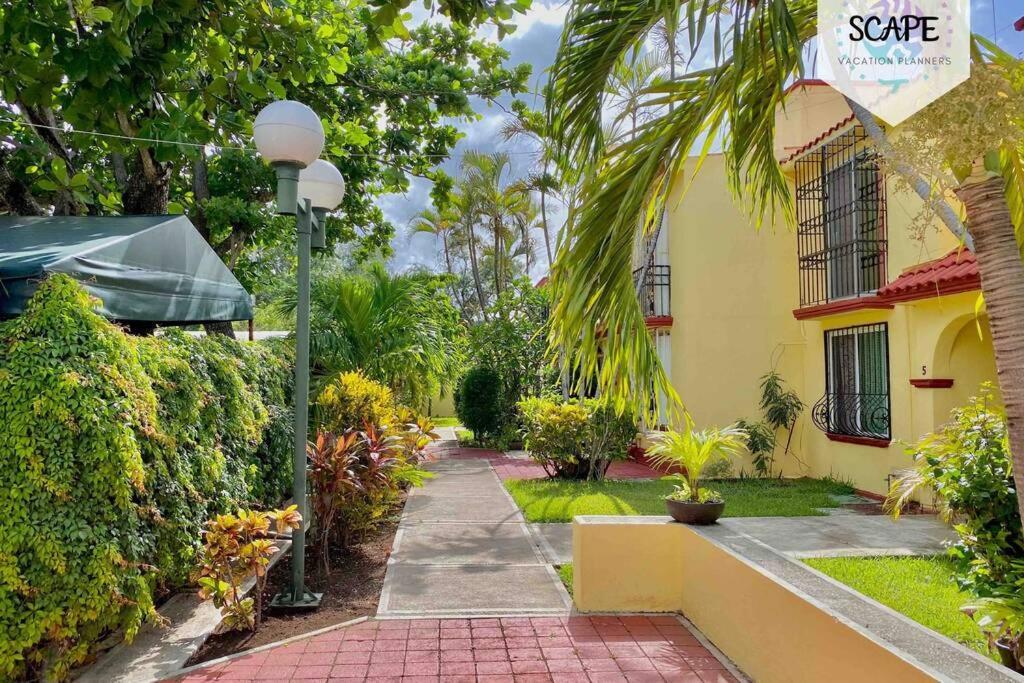 Villa Amplia Y Calida Casa Cerca De Plaza Las Americas à Cancún Extérieur photo